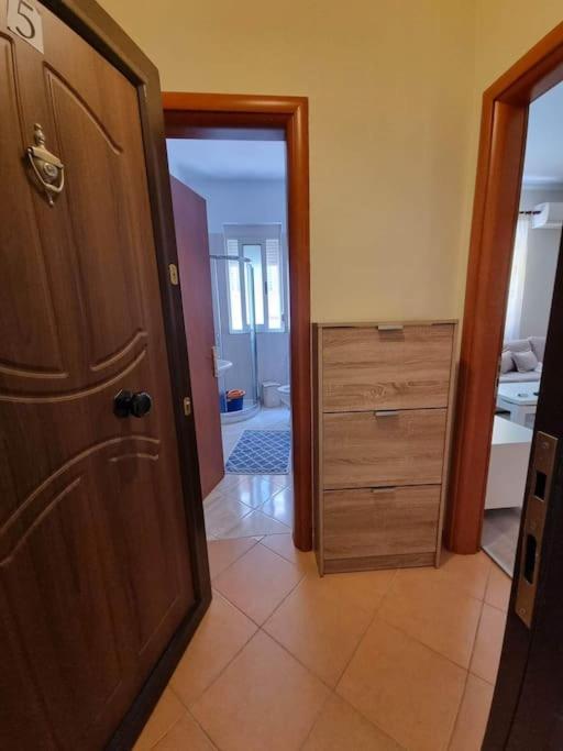 Liqeni Thate, Tirane Apartment Exterior foto